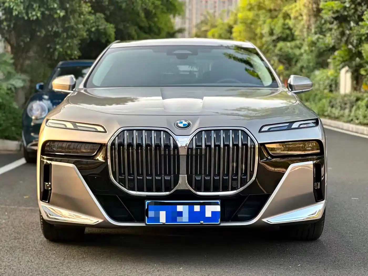 BMW 7 Series 2023 Model 735Li M Sport Package фото 3
