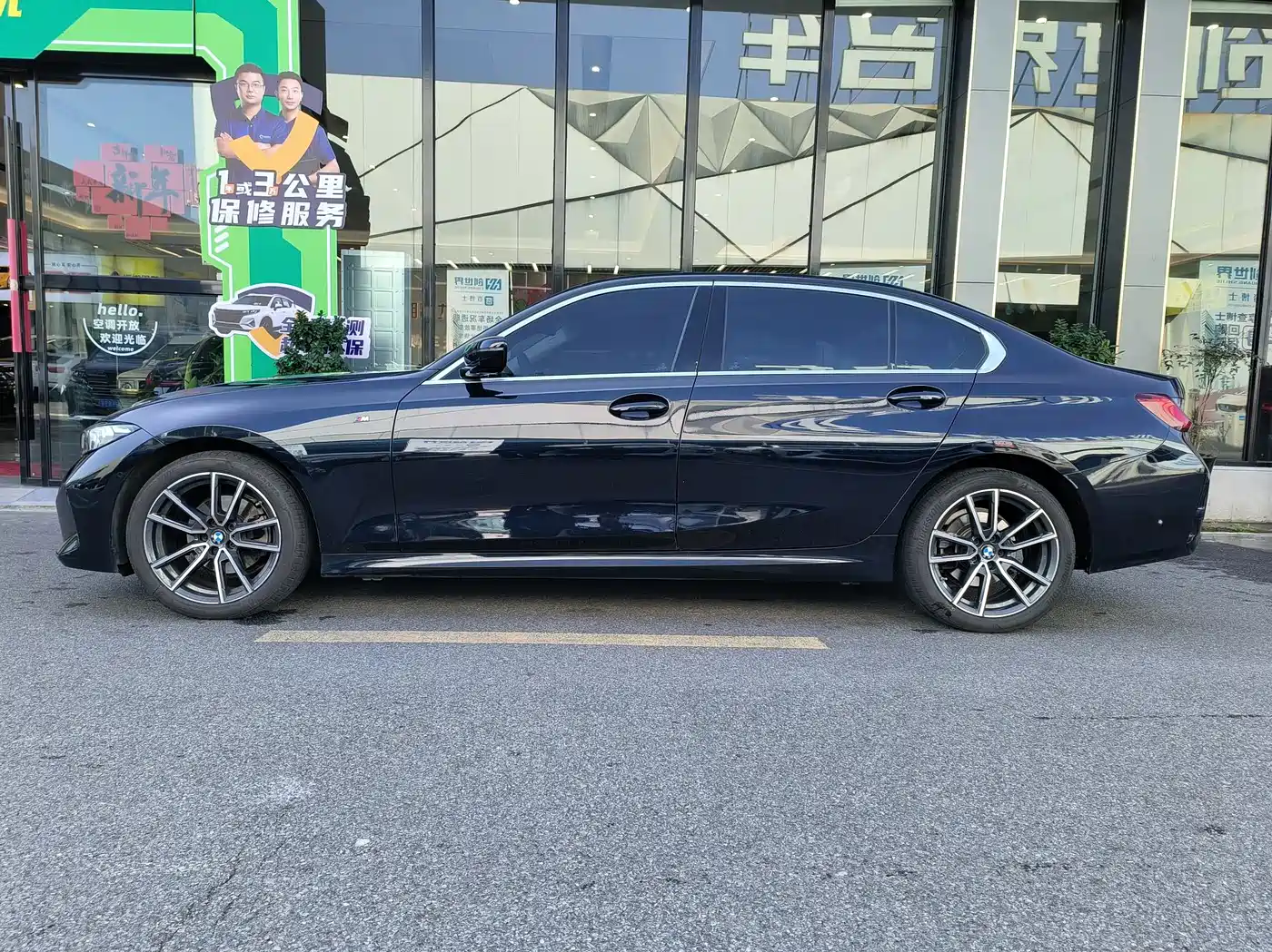 BMW 3 Series 2025 325Li M Sport Package фото 4