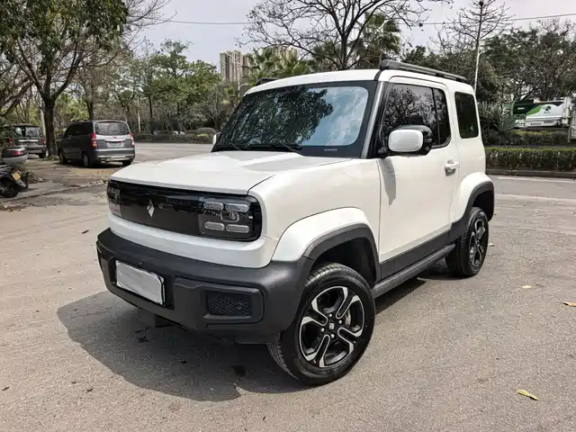 baojun yue-also