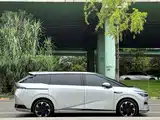 Фото 6 - XPeng X9