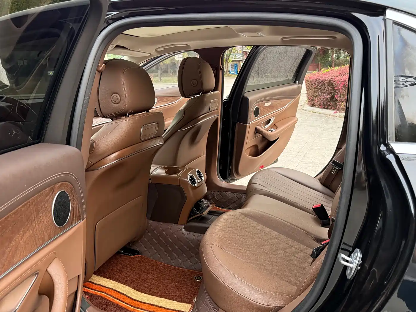 Mercedes-Benz E-Class 2018 Facelift E 200 L 4MATIC фото 13