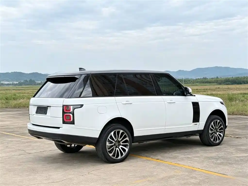 Land Rover Range Rover 2018 3.0 SC V6 Vogue SE Genesis Extended Edition фото 4