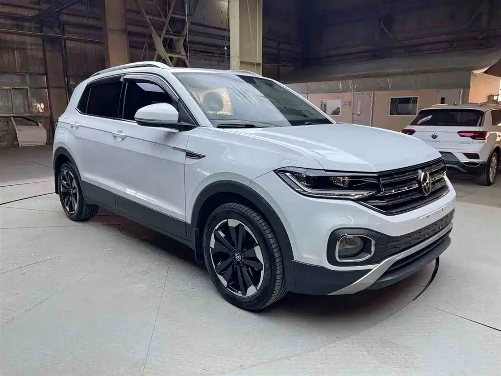 Volkswagen Tanying 2021 1.5L Automatic Smart Connect Edition фото 3