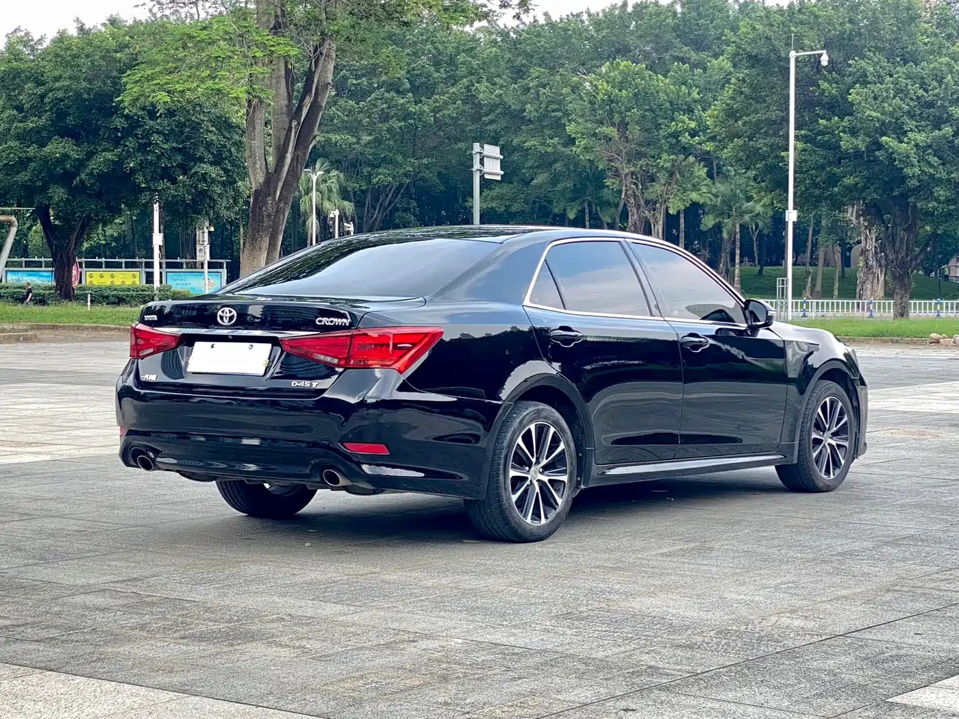 Toyota Crown 2018 2.0T Fashion Edition фото 9