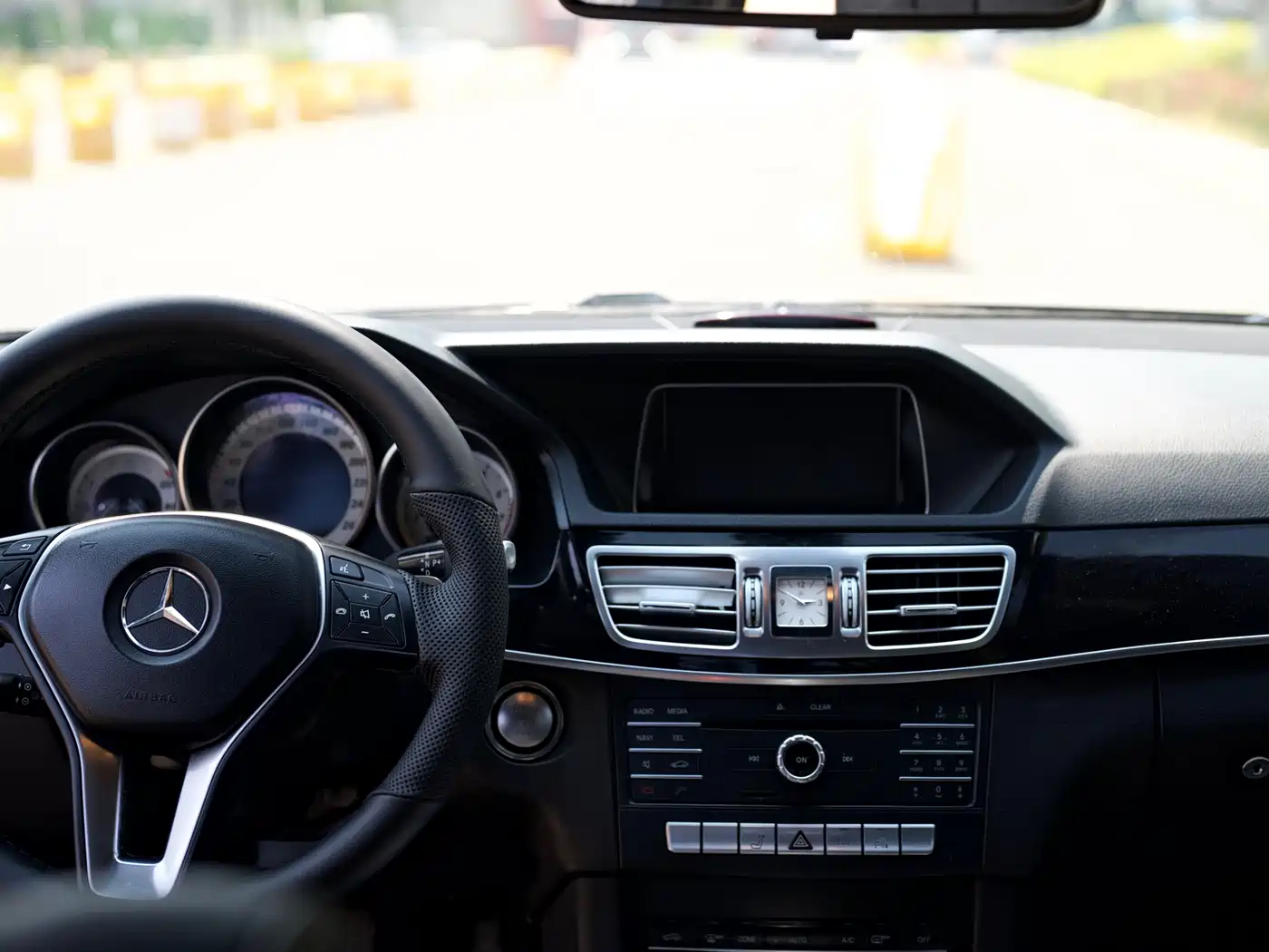 Mercedes-Benz E-Class 2015 Facelift E 200 L фото 6