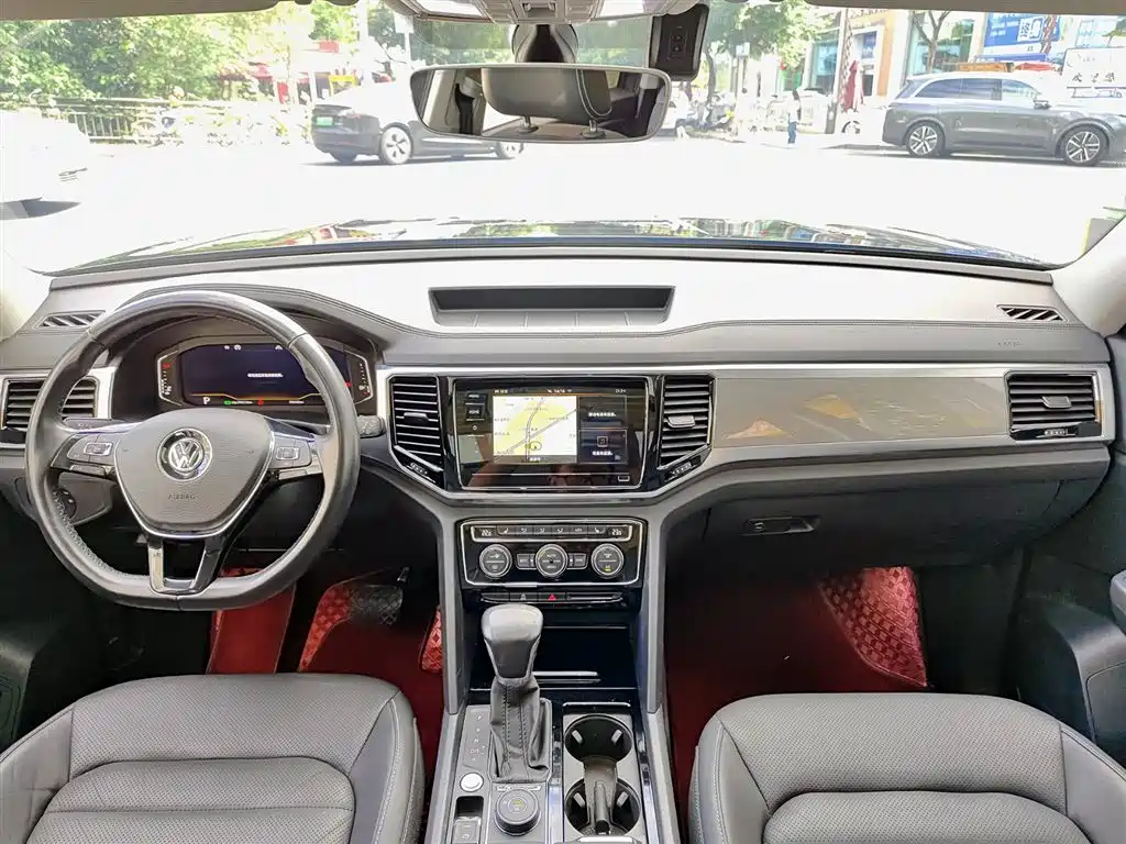 Volkswagen Teramont 2020 380TSI 4WD Luxury Edition China VI фото 10