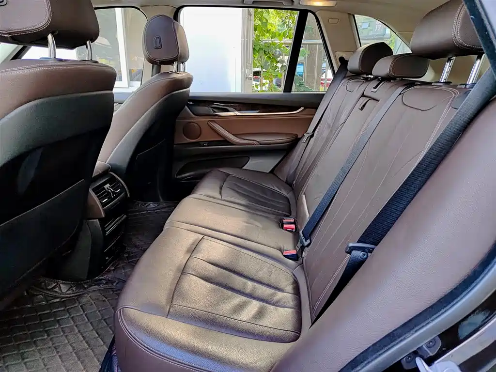 BMW X5 (Import) 2015 xDrive28i фото 8