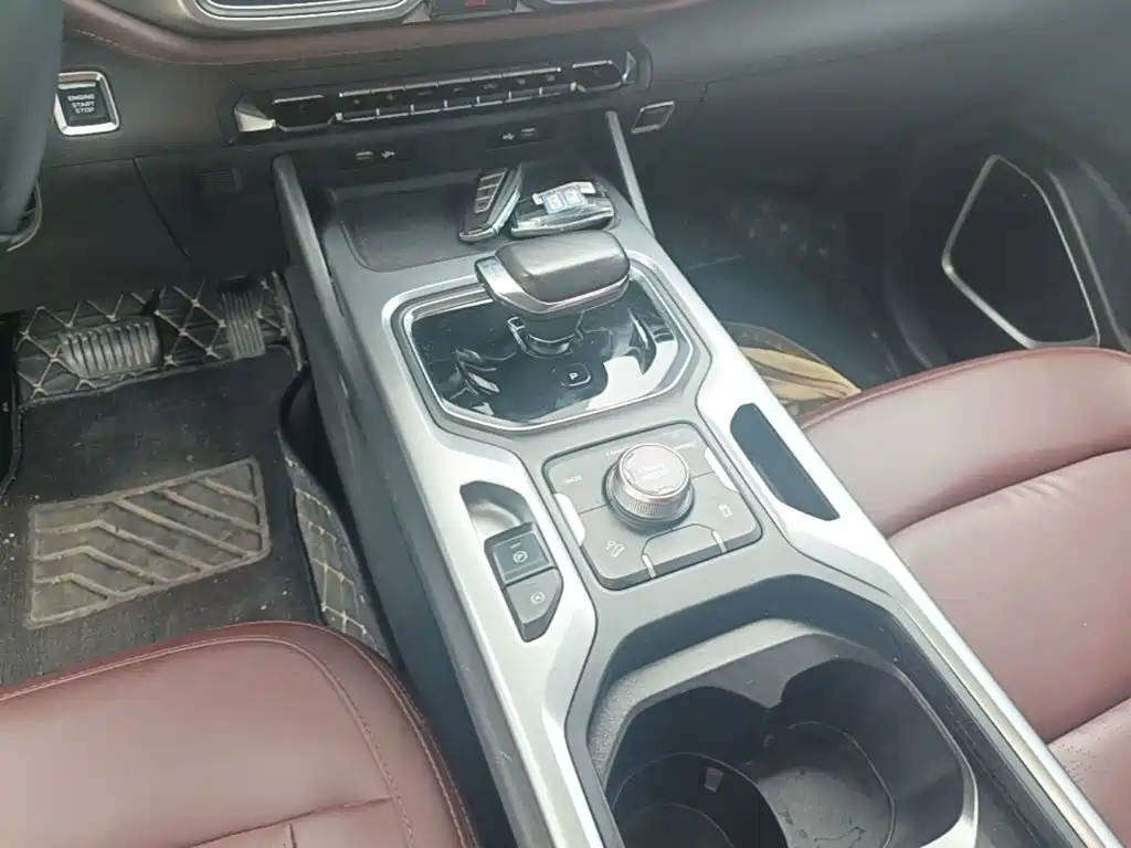 Geely Haoyue 2023 2022 1.8TD DCT Luxury 7-Seater