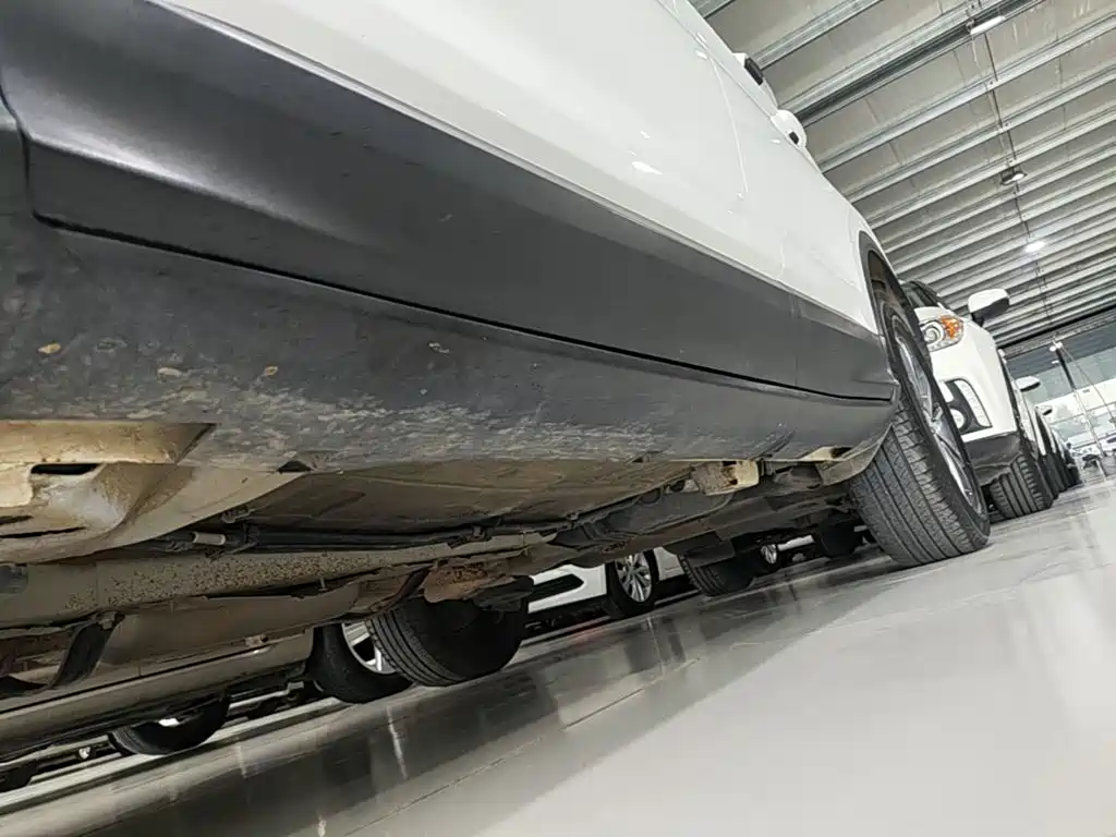 Фото 22 - Geely Coolray