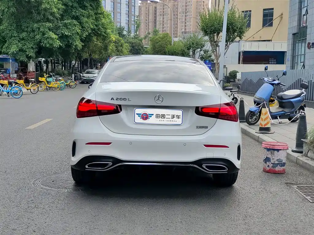 Mercedes-Benz A-Class 2023 A 200 L Fashion фото 5