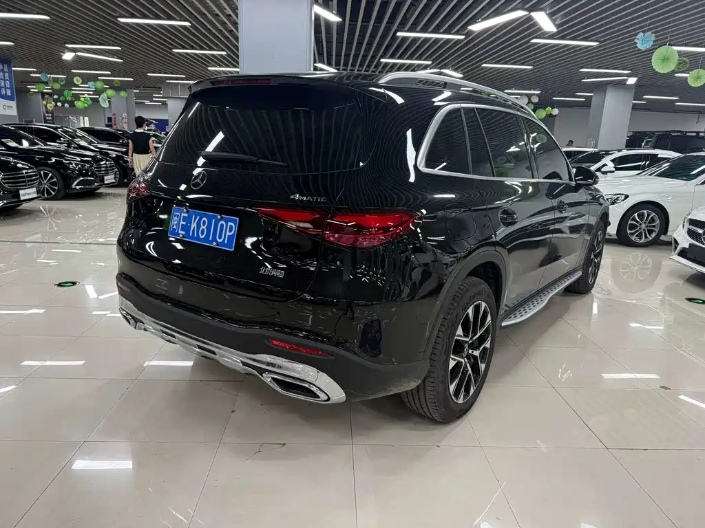 2026 Mercedes-Benz GLC