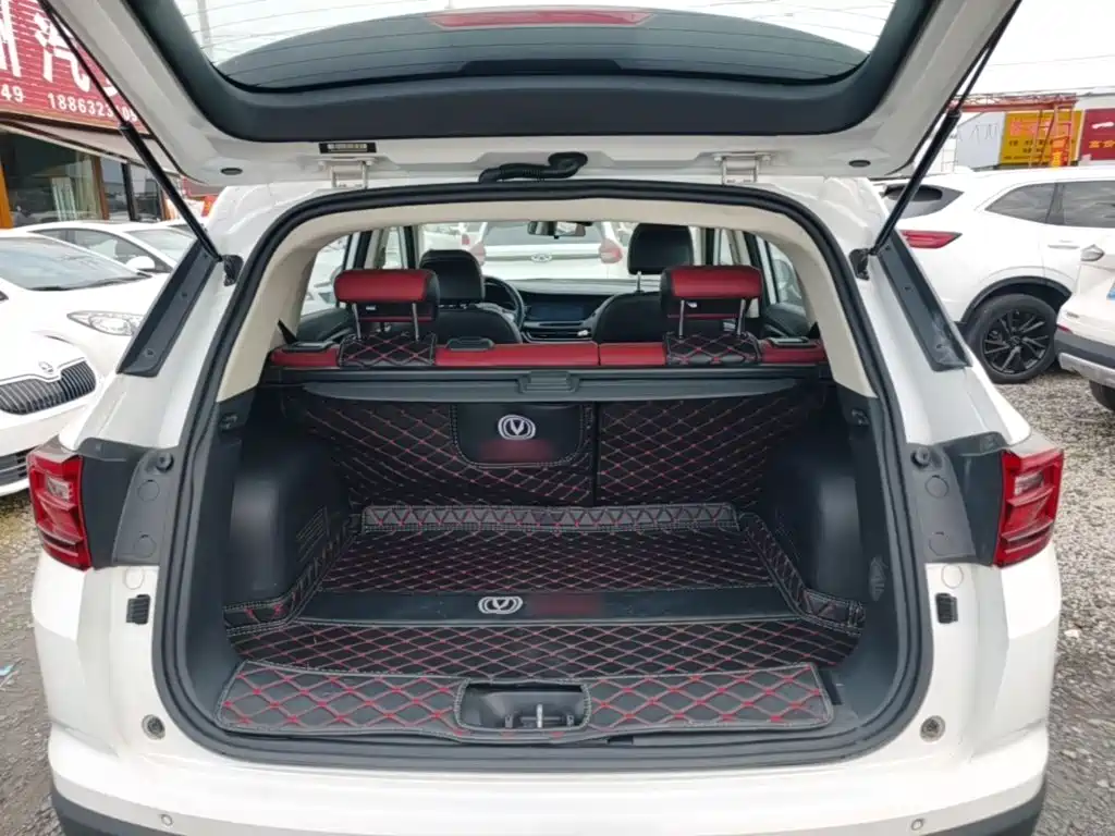 Changan CS35 PLUS 2019 2019 1.4T DCT Smart Blue Whale Edition