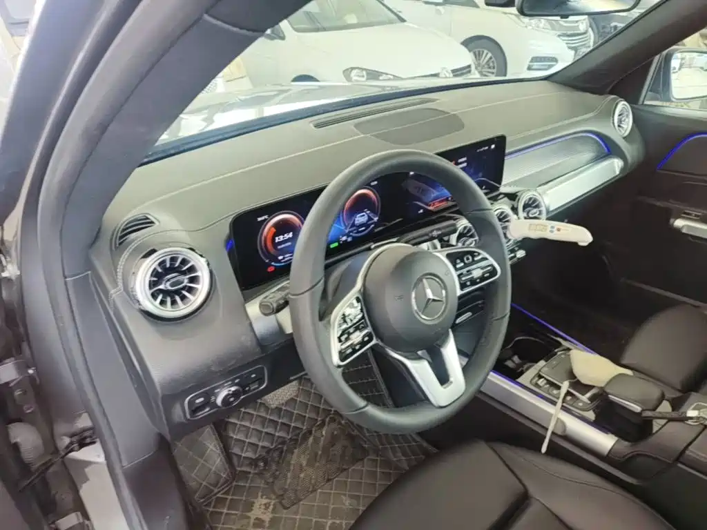Mercedes-Benz EQB 2024 2023 EQB 260