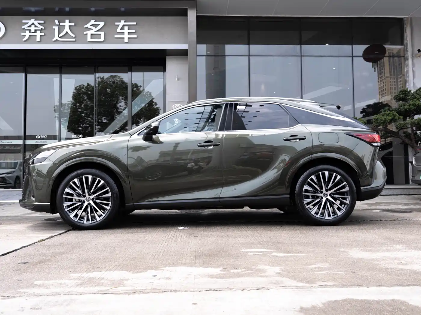 Lexus RX New Energy 2023 450h+ 4WD Enjoyment фото 4