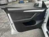 Photo 9 - Tesla Model Y