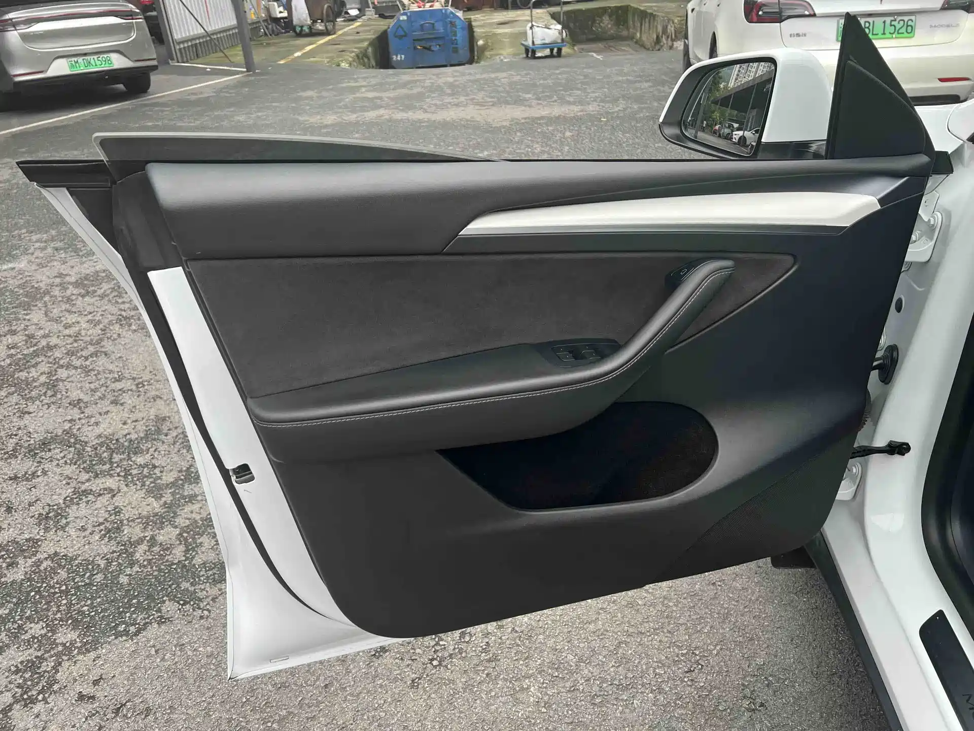 Photo 9 - Tesla Model Y