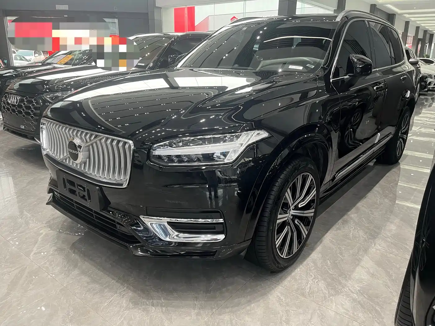 VOLVO XC90