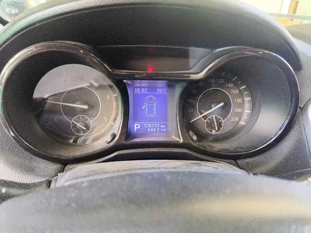 Jiangling Yusheng S350 2014 2013 2.4T Automatic 2WD Diesel Luxury 5-seater
