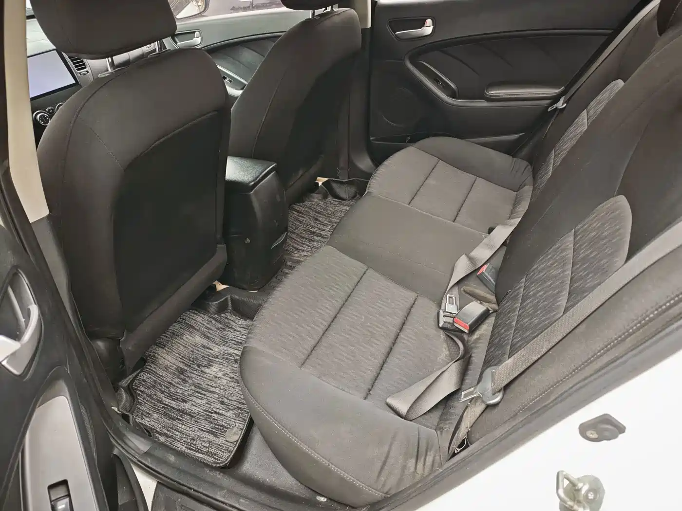 Photo 5 - Kia K3
