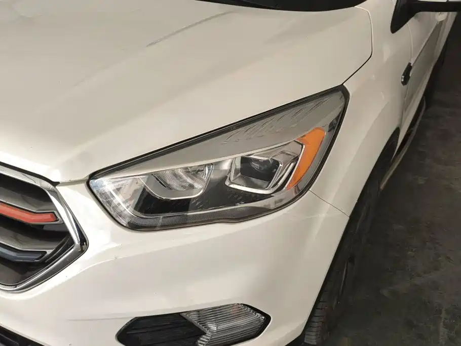Ford Kuga 2020 2019 EcoBoost 180 2WD Platinum Wing Edition China VI