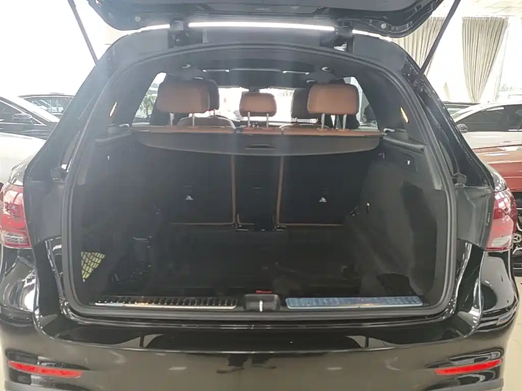 Mercedes-Benz GLC 2022 Facelift II GLC 260 L 4MATIC Luxury фото 19