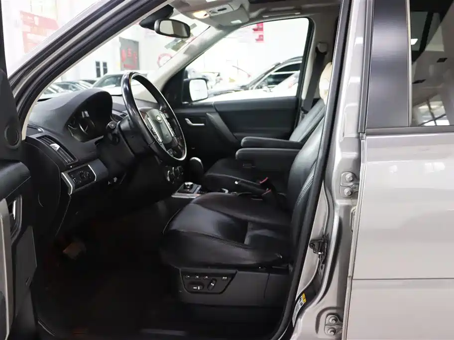 Land Rover Freelander 2 2007 3.2L фото 4