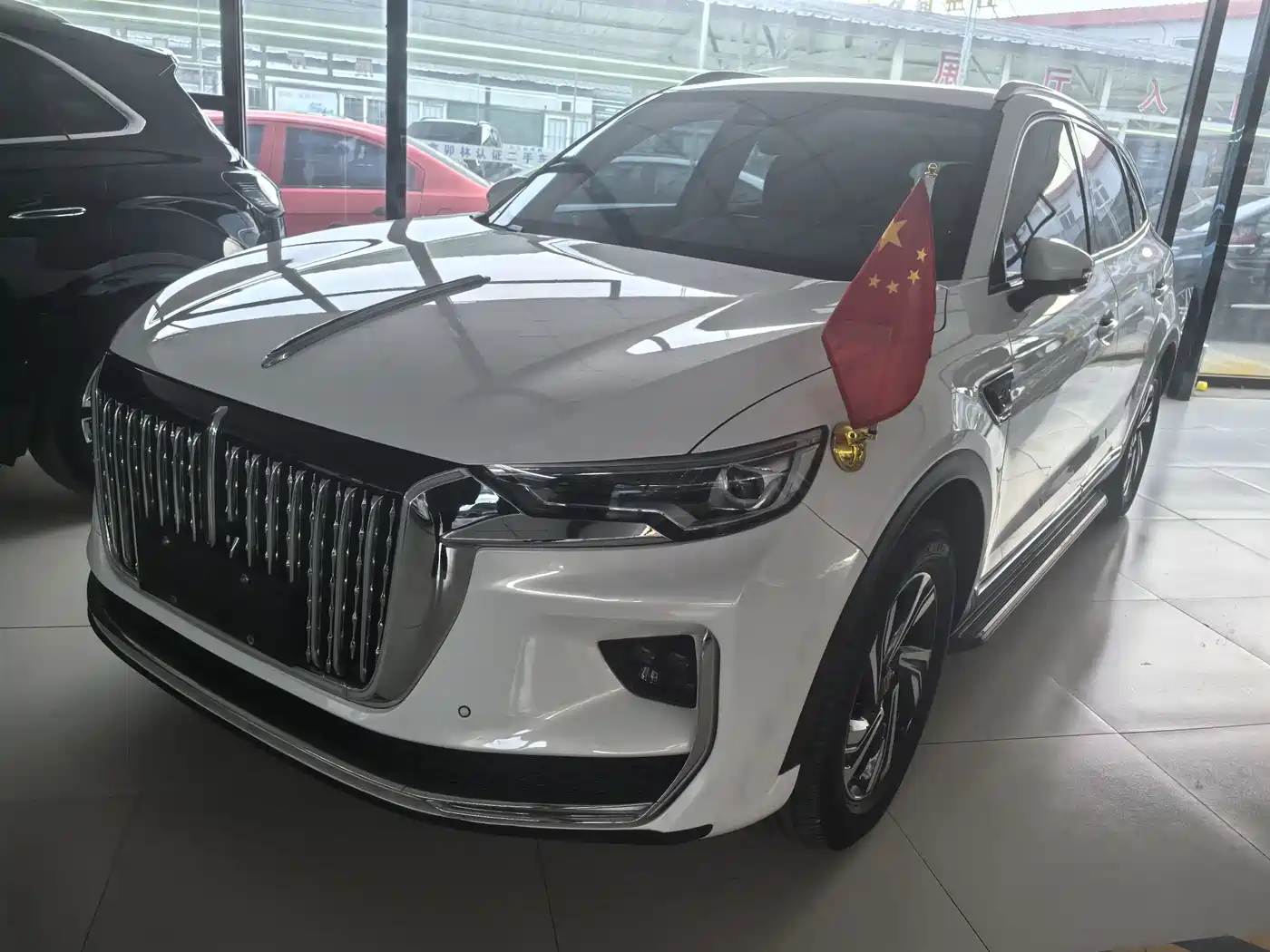 Hongqi HS5 2022 2.0T Smart Connect Joy Edition фото 2
