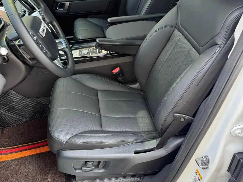 Photo 9 - Land Rover Discovery