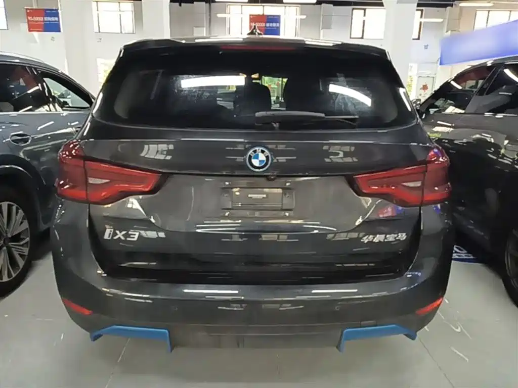BMW iX3 2021 Facelift Leading фото 6