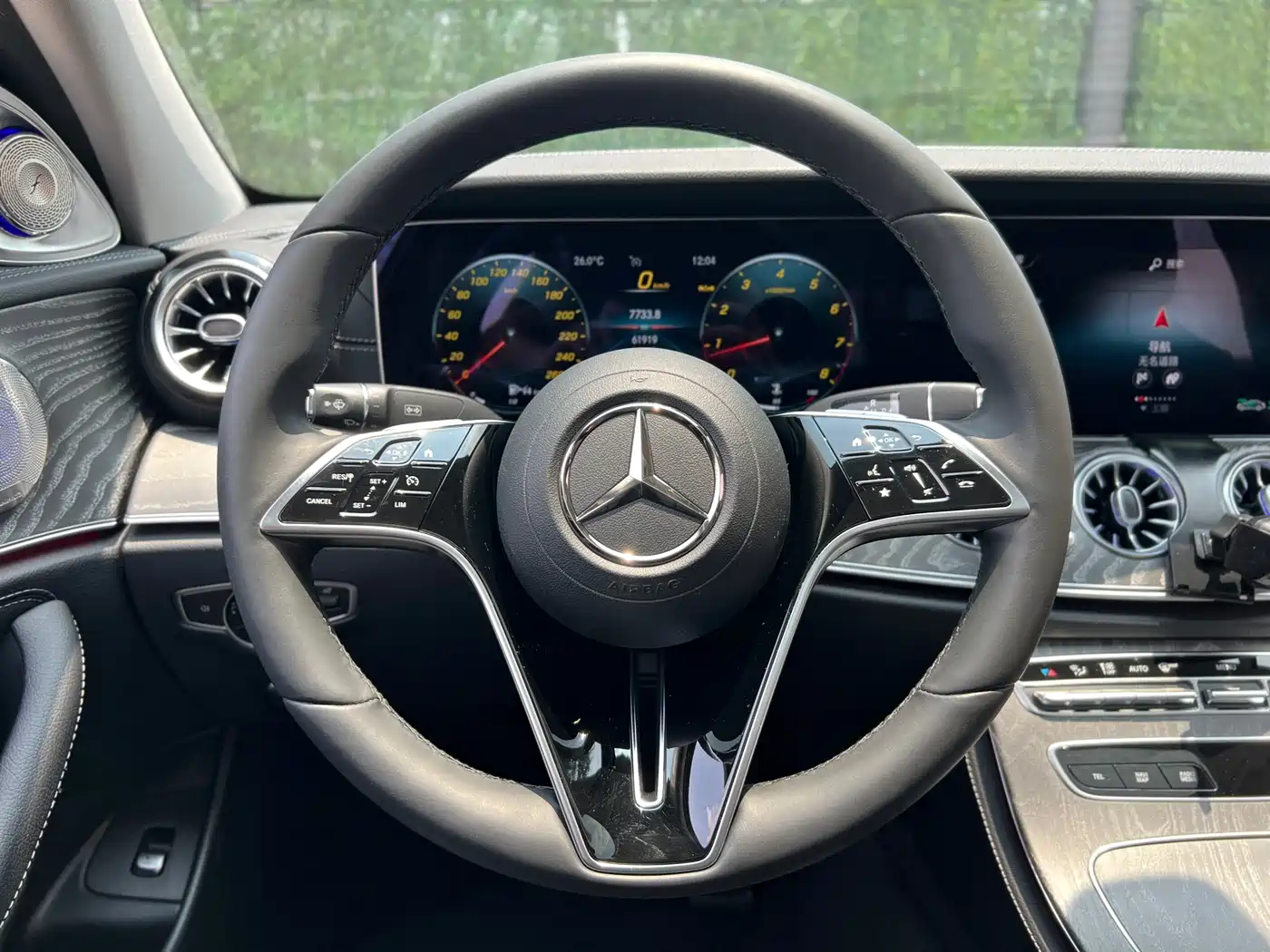 Mercedes-Benz E-Class 2023 E 300 L Fashion фото 17