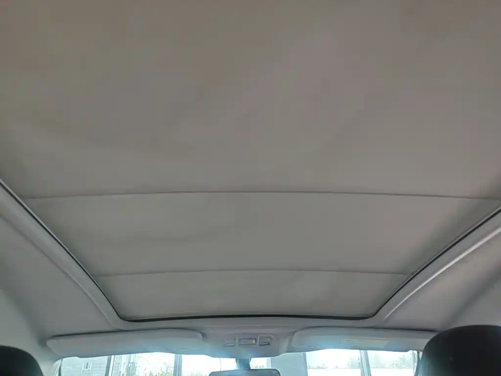 Photo 18 - Peugeot 2008