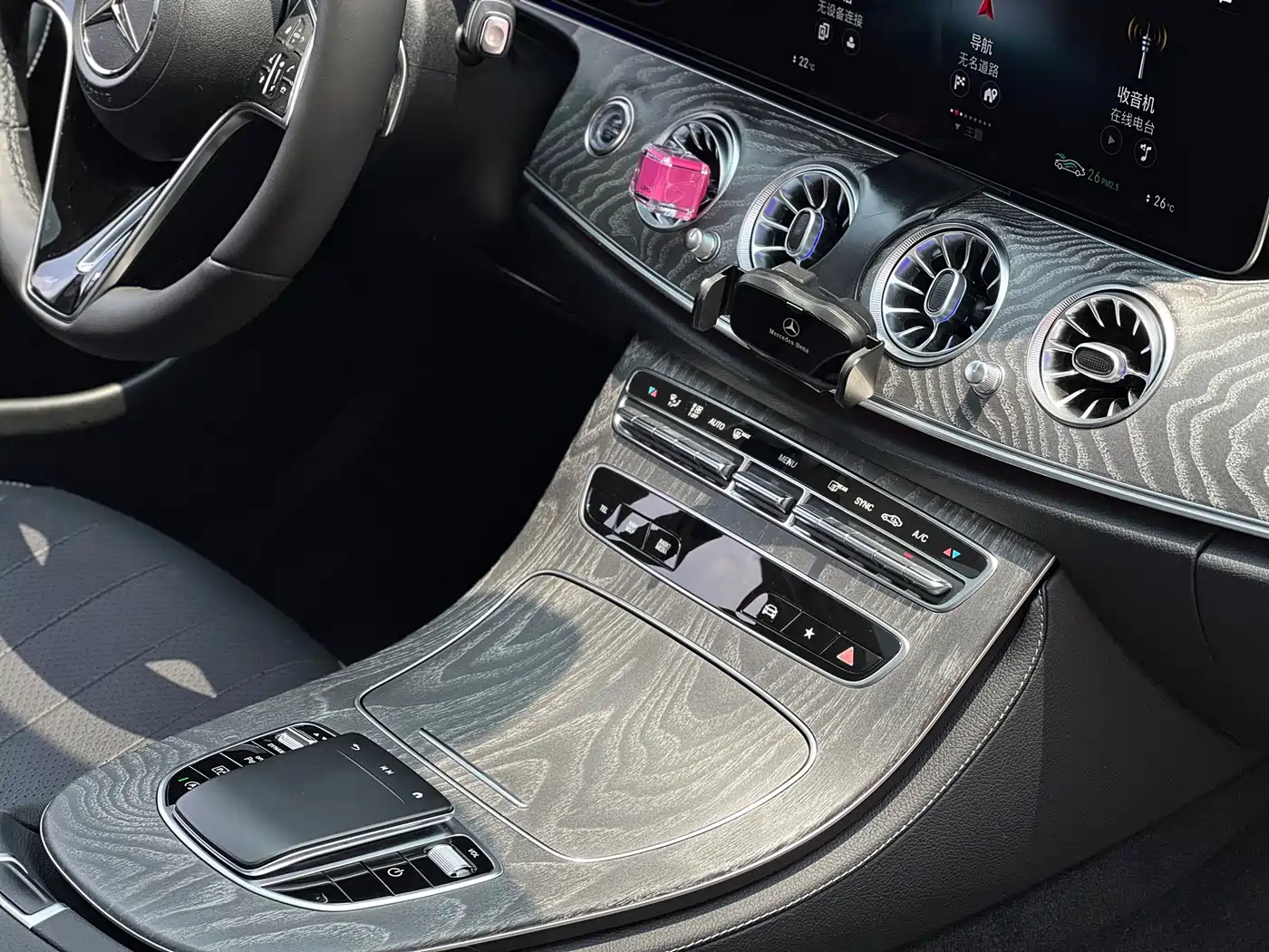 Mercedes-Benz E-Class 2023 E 300 L Fashion фото 13