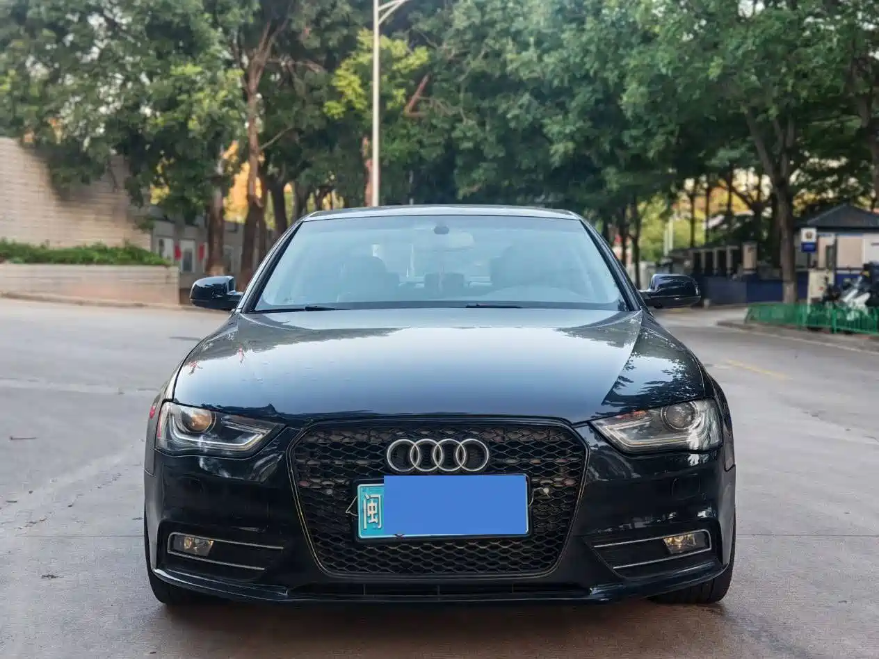 Photo 3 - Audi A4L