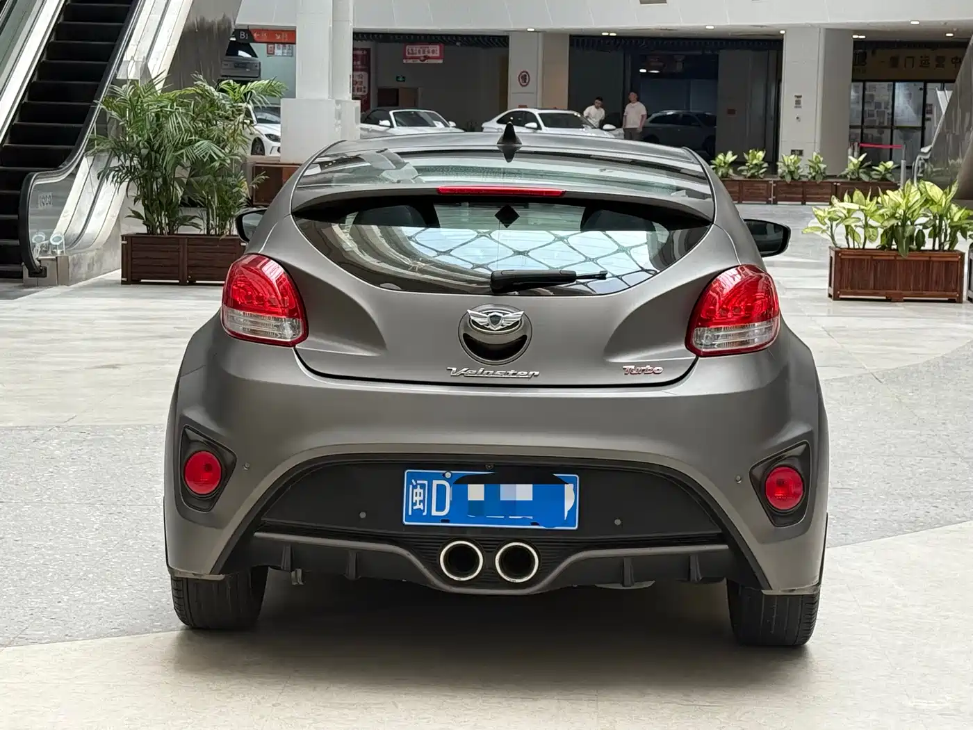 Hyundai Veloster 2015 1.6T Automatic Premium Edition фото 5
