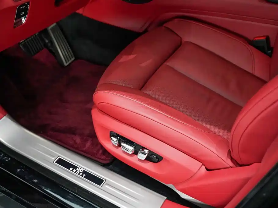Rolls-Royce Ghost 2022 6.7T Black Badge фото 12