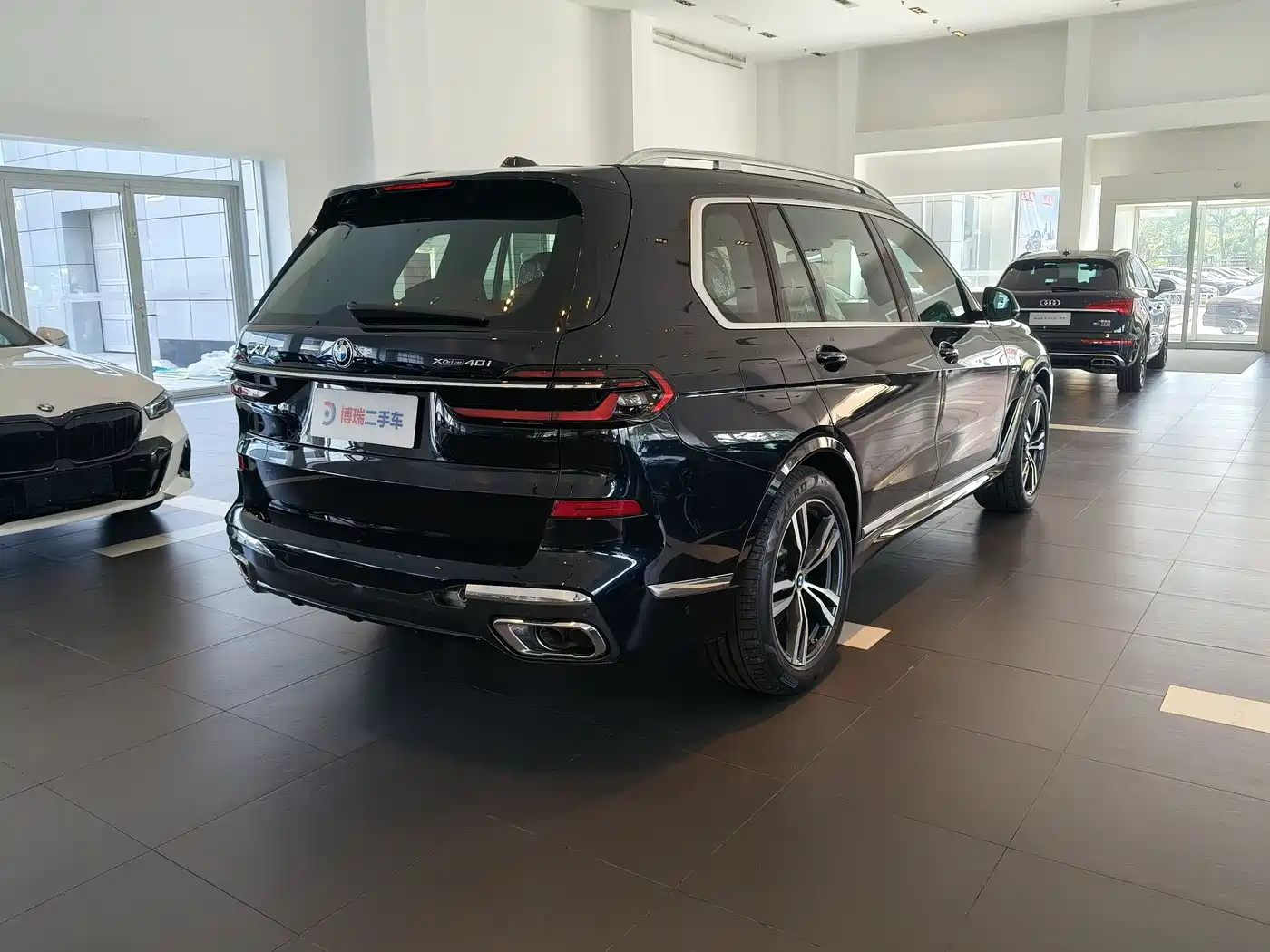 BMW X7 2024 xDrive40i Exclusive M Sport Package фото 6
