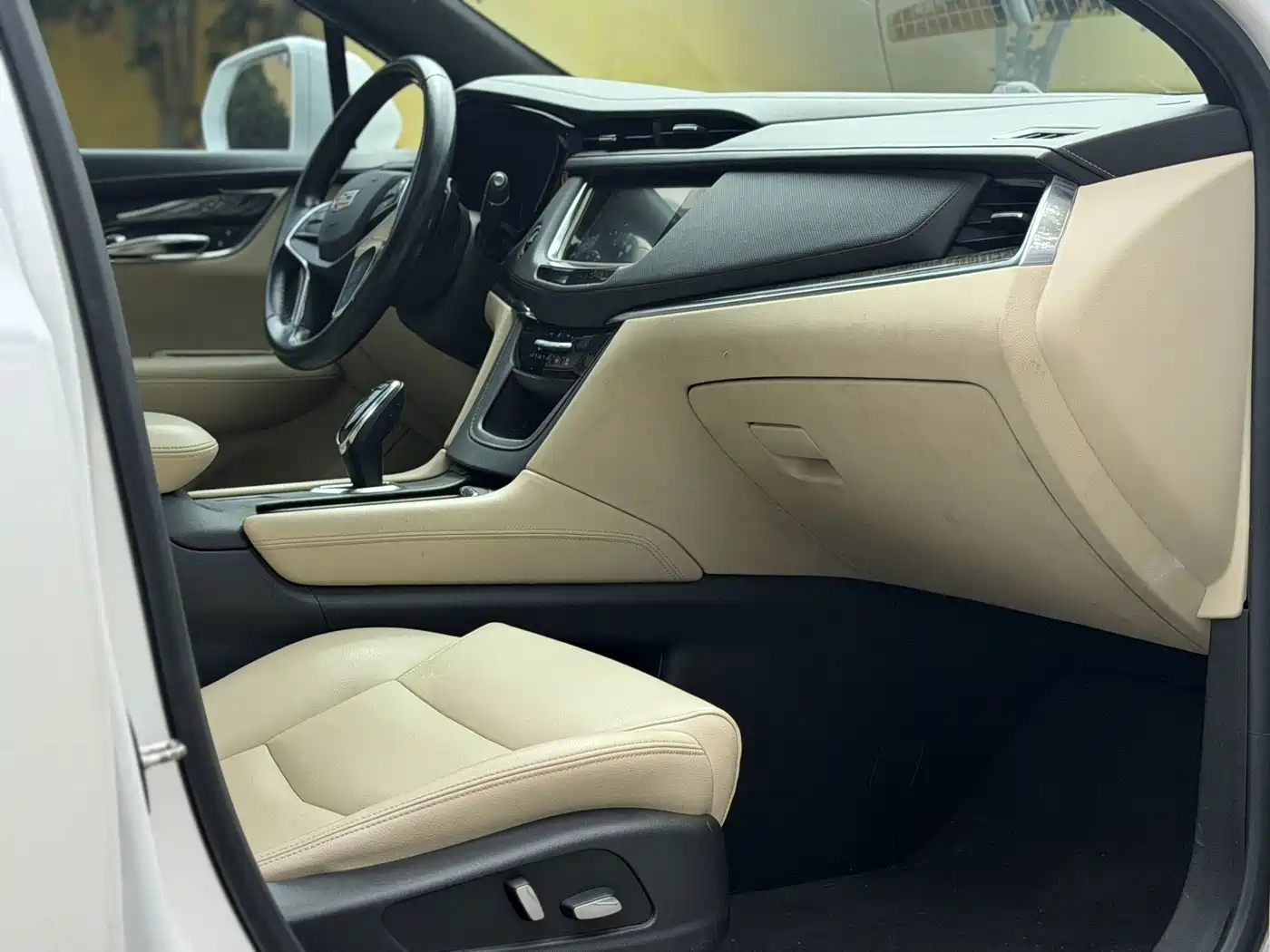 Cadillac XT5 2016 2016 25T Technology Model