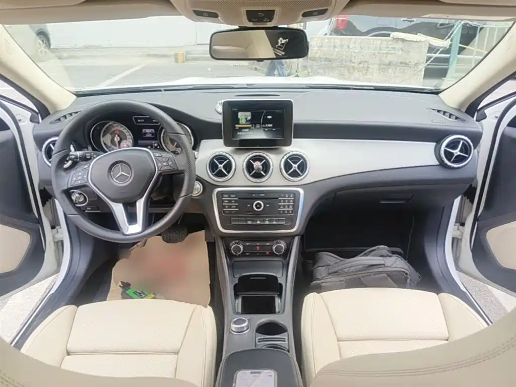 Mercedes-Benz GLA 2016 GLA 200 Fashion фото 10
