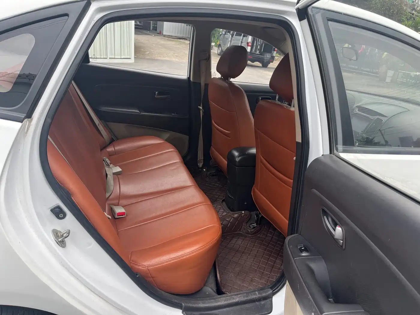 Hyundai Elantra 2011 1.6L Automatic Comfort фото 16