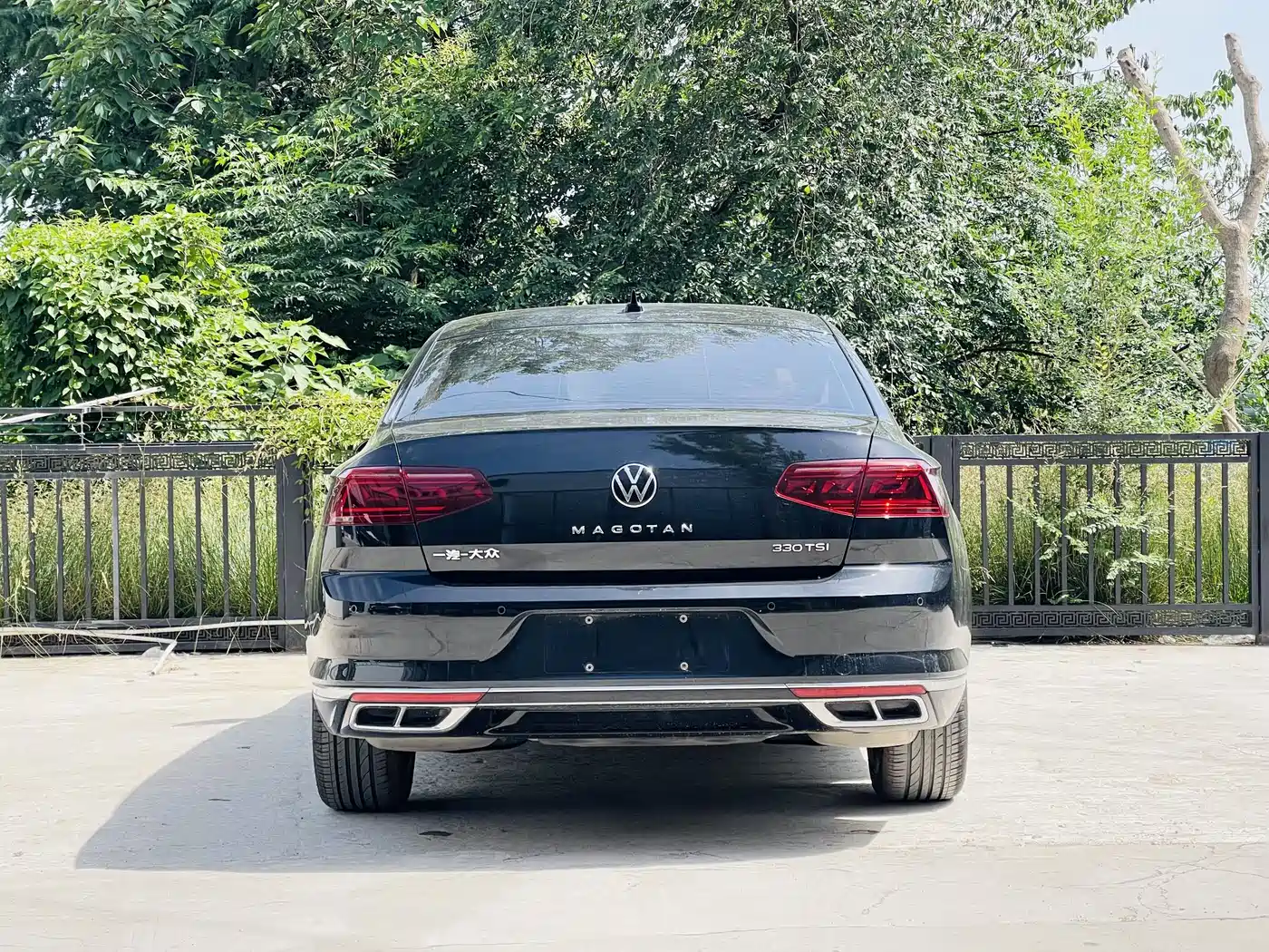 Volkswagen Magotan 2023 Model 2 Million Commemorative Edition 330TSI DSG Luxury фото 18