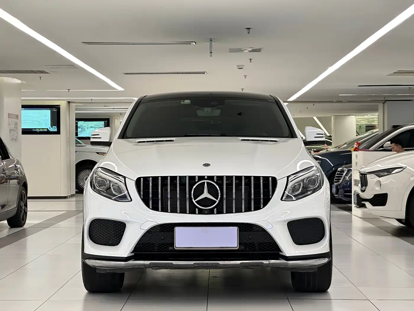 Mercedes-Benz GLE Coupe 2018 GLE 400 4MATIC Coupe SUV фото 2