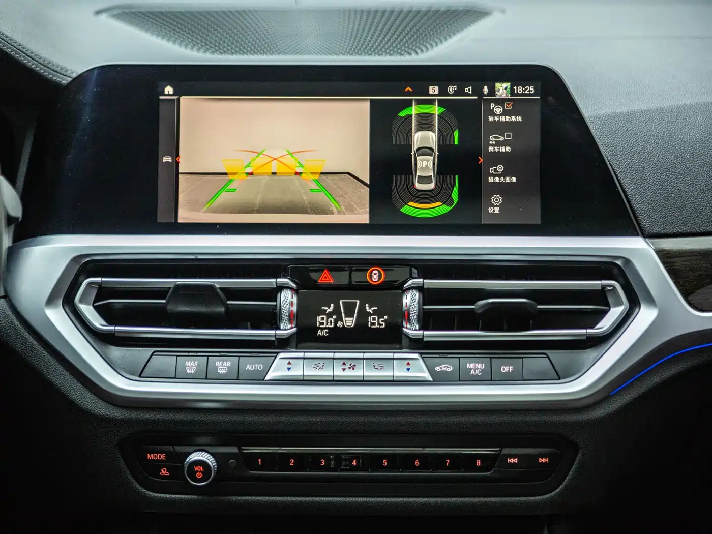 BMW 3 Series 2020 325Li M Sport Package фото 20