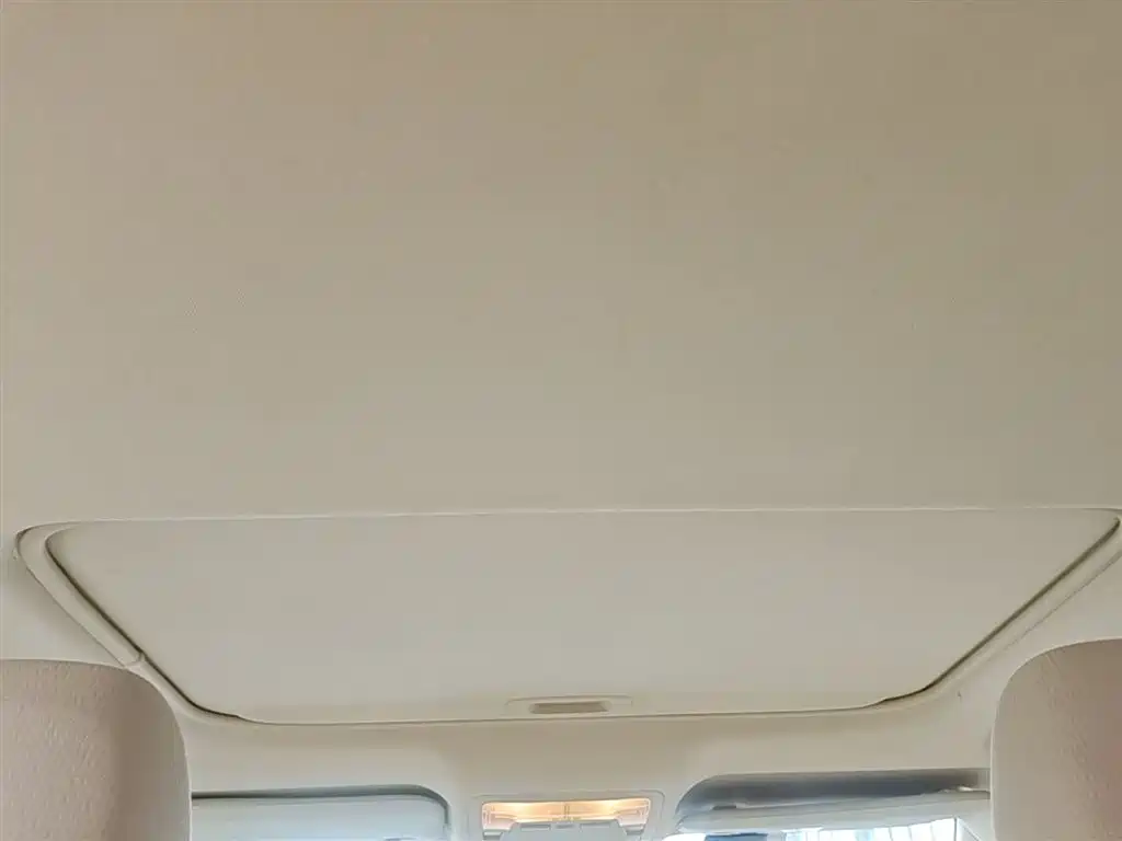 Toyota Corolla 2014 1.6L CVT GL-i фото 18