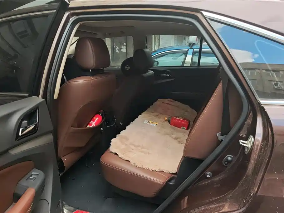 BYD S7 2015 2.0T Upgrade Automatic Premium фото 11