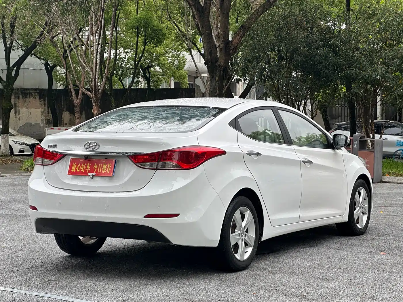 Hyundai Langdong 2013 1.6L Automatic Premium фото 7