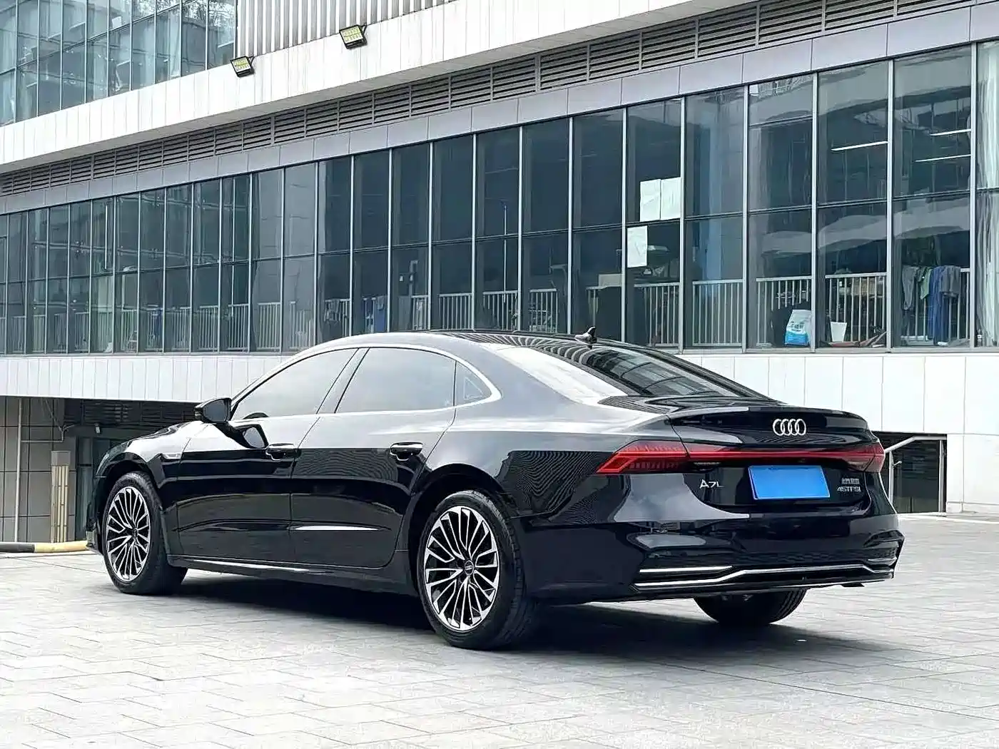 Audi A7L 2024 45 TFSI Luxury фото 6