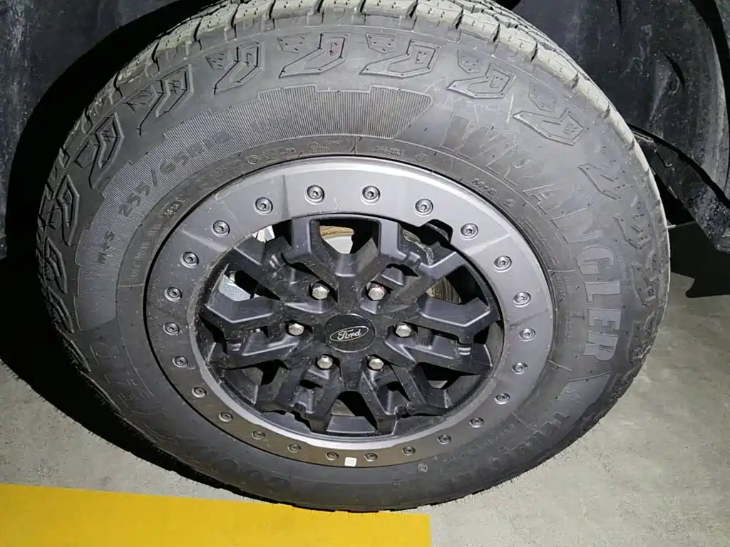 Photo 7 - Ford Ranger