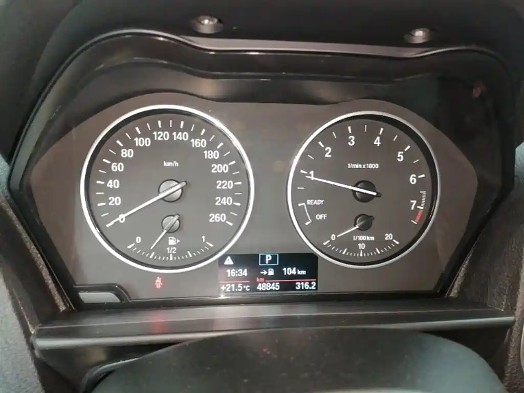 BMW 1 Series (Import) 2015 118i Leading фото 12