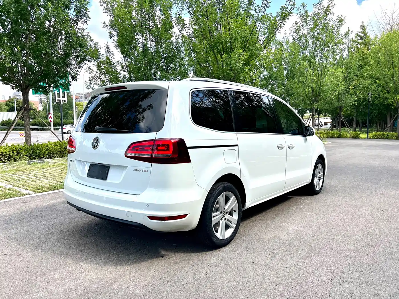 Volkswagen Sharan 2019 2018 Facelift 380TSI Comfort 7-Seater