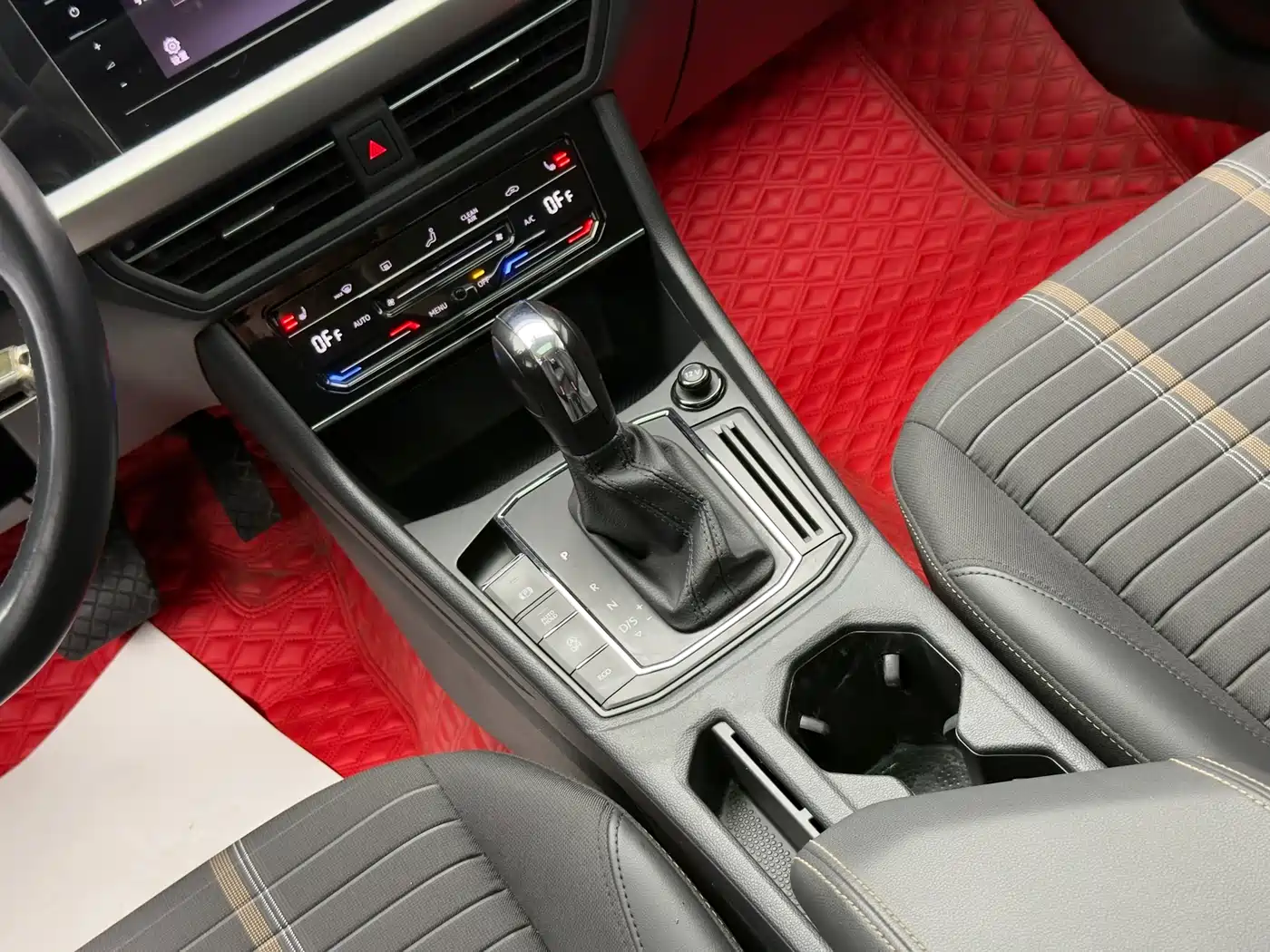 Volkswagen Lavida 2022 280TSI DSG Comfort Edition фото 18